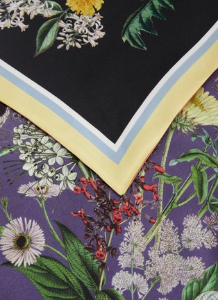 Detail View - Click To Enlarge - ST. PIECE - Yuri Floral Medium Square Silk Scarf