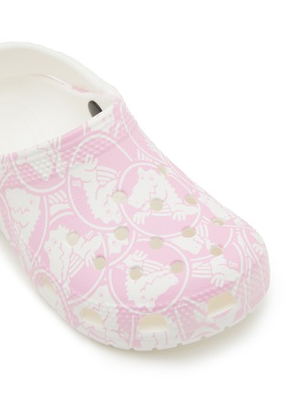 Detail View - Click To Enlarge - CROCS - Classic Duke Print Toddlers Clogs
