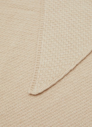 Detail View - Click To Enlarge - INVERNI - Triangle Cashmere Scarf