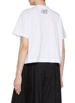 [MARK GONZALES]★25SS★WOMEN'S SPRING TYPO S/S T-SHIRT SACAI | X Mark Gonzales Print T-Shirt | WHITE | Women | Lane