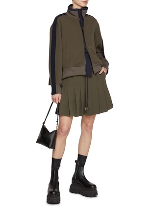 Figure View - Click To Enlarge - SACAI - Technical Jersey Mini Shorts