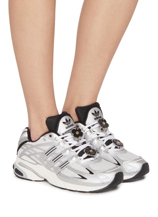 Figure View - Click To Enlarge - ADIDAS - Adistar Cushion W Low Top Women's Sneakers