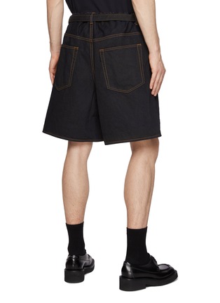 Back View - Click To Enlarge - SACAI - Contrast Stitching Belted Denim Shorts