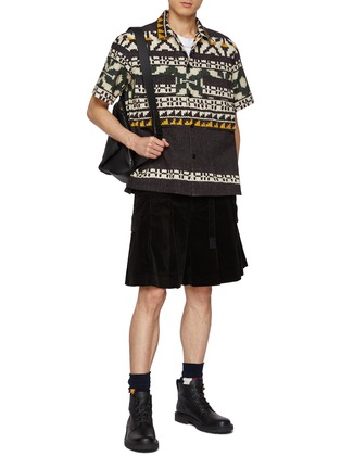 Figure View - Click To Enlarge - SACAI - Belted Pleated Corduroy Shorts