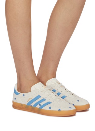 Figure View - Click To Enlarge - ADIDAS - Gazelle Seude Low Top Sneakers