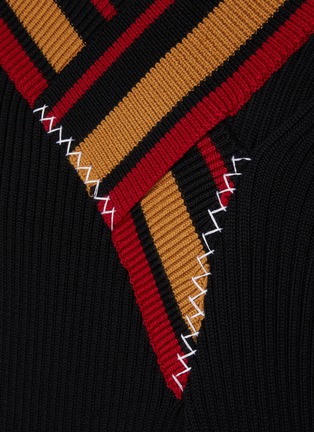  - KOLOR BEACON - Contrast Stitched Neckline Wool Sweater