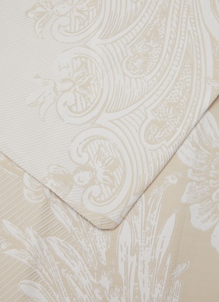 Detail View - Click To Enlarge - CELSO DE LEMOS - Pompadour Queen Size Duvet Cover — Linen