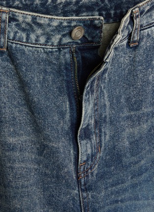 Detail View - Click To Enlarge - JUUN.J - Medium Wash Cotton Straight Leg Jeans