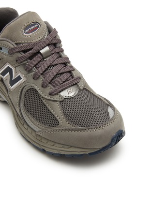 Detail View - Click To Enlarge - NEW BALANCE - 2002R Low Top Women's Sneakers