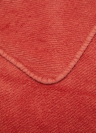 Detail View - Click To Enlarge - ABYSS 
HABIDECOR - Twill Guest Towel — Chili