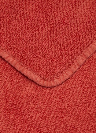 Detail View - Click To Enlarge - ABYSS & HABIDECOR - Twill Bath Towel — Chili