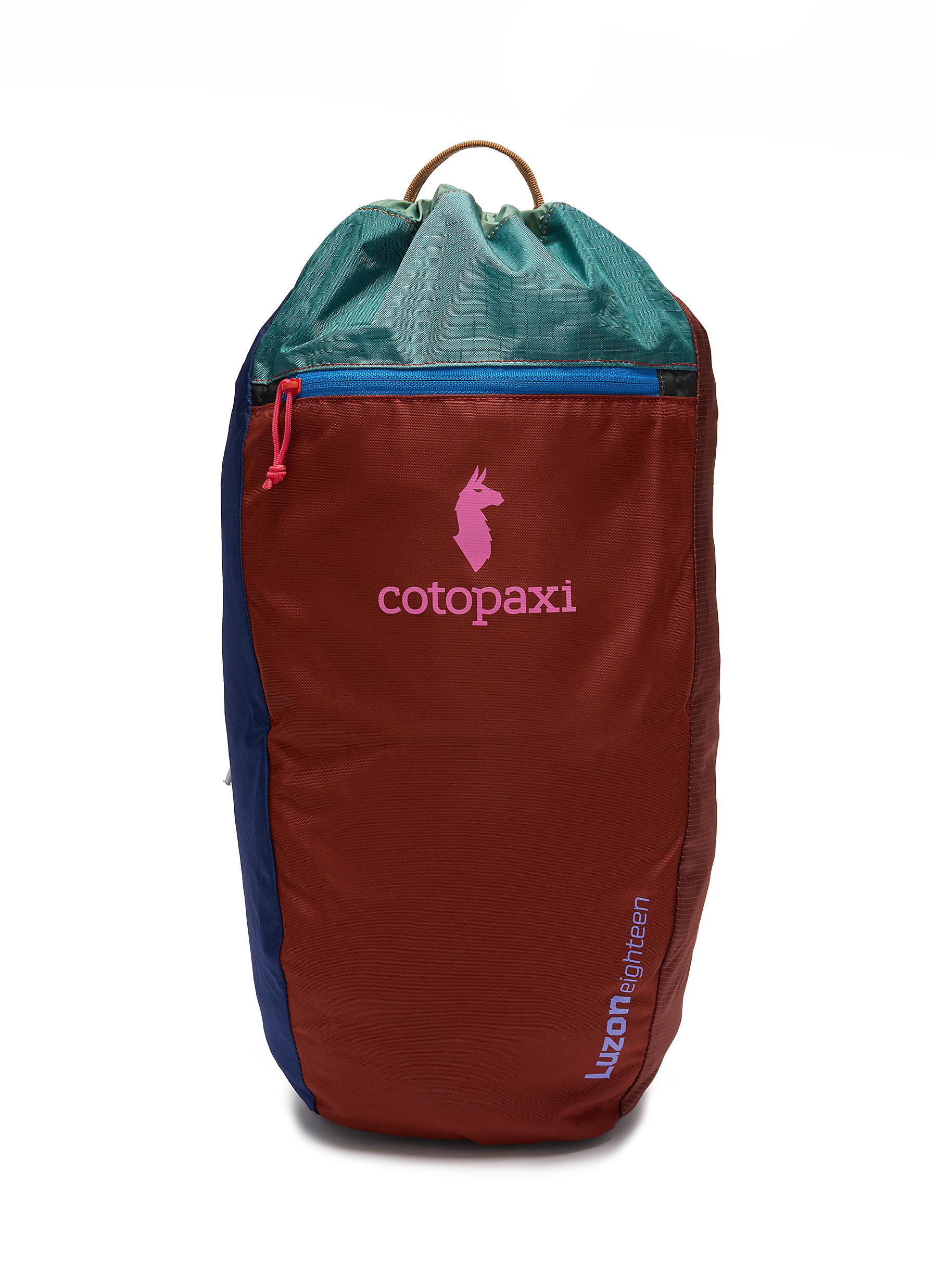 Cotopaxi Luzon 18L Del Dia trekking backpack Red, Blue, White Gorpcore Outdoor Cotopaxi Luzon 18L Backpack - Del Dia | flatspot main image 4