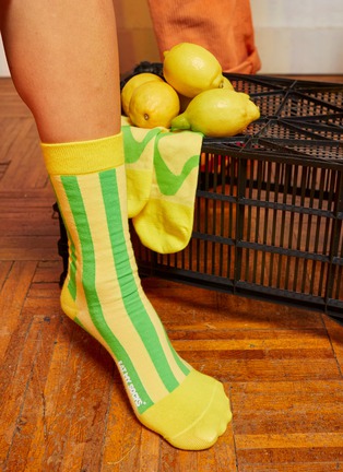  - EAT MY SOCKS - Fresh Lemons Crew Socks — Set of 2