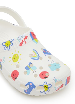 Detail View - Click To Enlarge - CROCS - Classic Doodle Print Kids Clogs