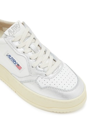 Detail View - Click To Enlarge - AUTRY - Platform Low Top Women's Sneakers