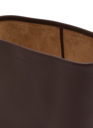 Detail View - Click To Enlarge - THE ROW - Medium N/S Park Leather Tote Bag