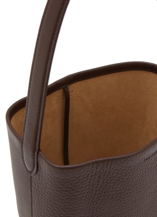 Detail View - Click To Enlarge - THE ROW - Small Park N/S Leather Tote Bag