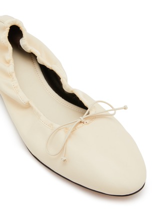 Detail View - Click To Enlarge - THE ROW - Awar Leather Ballerina Flats