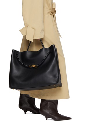 Figure View - Click To Enlarge - BOTTEGA VENETA - Large Andiamo Top Handle Leather Bag