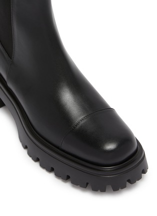 Detail View - Click To Enlarge - STUART WEITZMAN - Emerson Chelsea Leather Booties