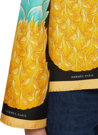  - LILYEVE - Pineapple Print Silk Jacket