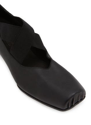 Detail View - Click To Enlarge - UMA WANG - Crisscross Elastic Band Leather Ballerina Flats