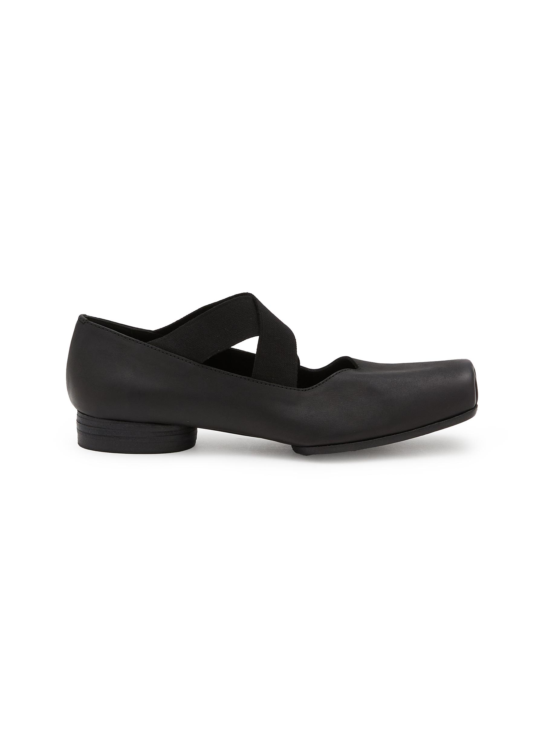フラットシューズ UMA WANG Woman Ballet flats Black US9091 UW90 Uma Wang Ballet Flats Black Women's 37 Asymmetrical Square