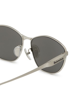 Detail View - Click To Enlarge - BALENCIAGA - Metal Rectangular Sunglasses