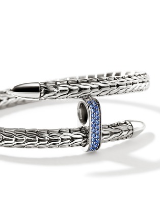 Detail View - Click To Enlarge - JOHN HARDY - Spear Blue Sapphire Sterling Silver Bypass Flex Cuff — Size S