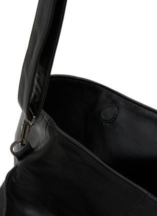 Detail View - Click To Enlarge - DISCORD YOHJI YAMAMOTO - Cubic Drum Dyed Leather Shoulder Bag