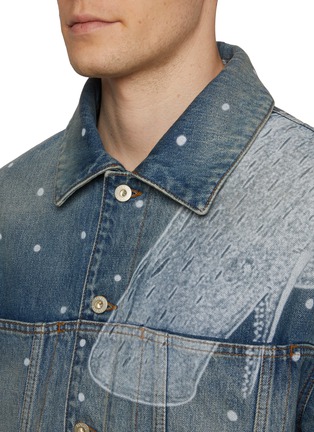 Detail View - Click To Enlarge - LOEWE - Detachable Shearling Collar Printed Denim Jacket