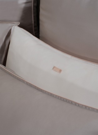 Detail View - Click To Enlarge - SILKY MIRACLE - The One King Size Silk Bed Set — Galaxy Grey/Nude