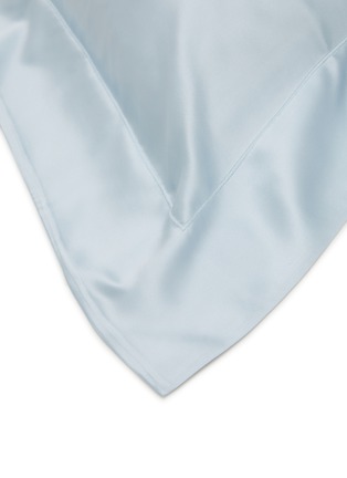 Detail View - Click To Enlarge - SILKY MIRACLE - The One Pillowcase Set of 2 — Sky Blue