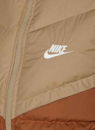  - NIKE - Two Tone Stand Collar Vest