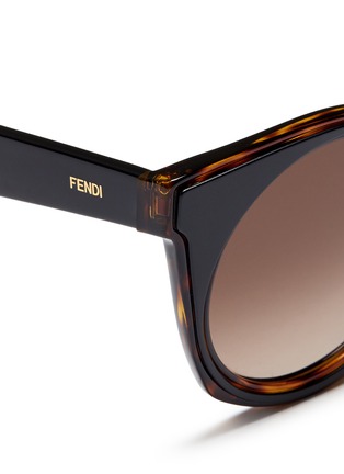 Detail View - Click To Enlarge - FENDI - 'Be You' inset rim colourblock acetate round sunglasses
