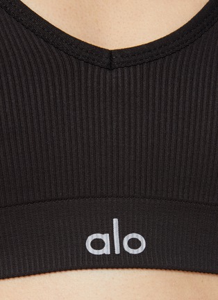  - ALO YOGA - Seamless Ribbed Favorite Bra