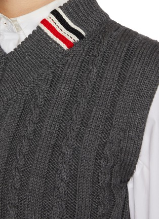  - THOM BROWNE - Cable Knit Cropped Wool Knit Vest