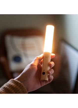 Detail View - Click To Enlarge - GINGKO DESIGN - Smart Baton Light — White Ash