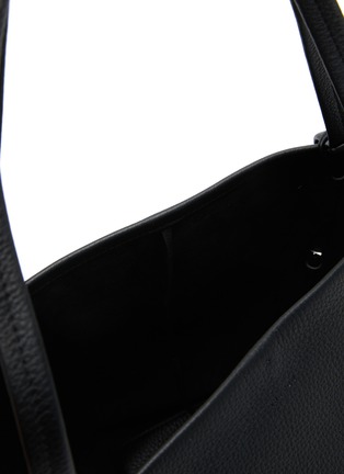 Detail View - Click To Enlarge - THE ROW - Park Tote Three Grained Leather Bag