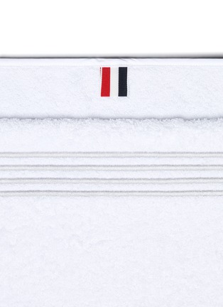 Detail View - Click To Enlarge - THOM BROWNE - x Frette 4 Bar Stripe Cotton Terry Towel Set