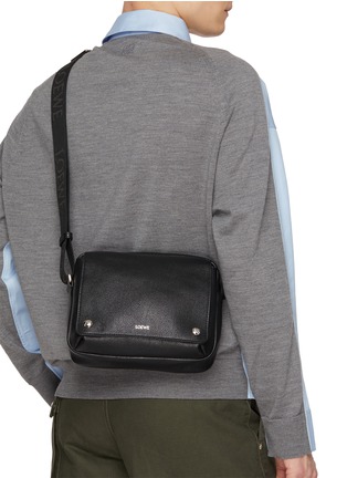 Figure View - Click To Enlarge - LOEWE - Extra Small Pebble Mellow Leather Messager Bag