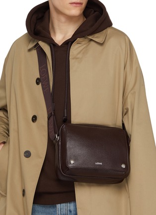 Figure View - Click To Enlarge - LOEWE - Extra Small Pebble Mellow Leather Messager Bag