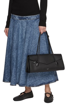Figure View - Click To Enlarge - ALAÏA - Le Teckel Grained Leather Shoulder Bag
