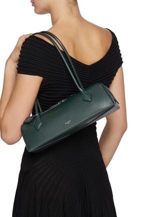 ALAÏA | Medium Le Teckel Leather Shoulder Bag