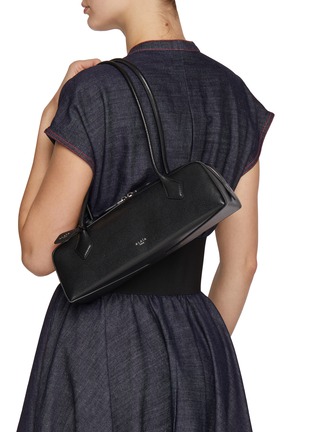 ALAÏA | Medium Le Teckel Leather Shoulder Bag