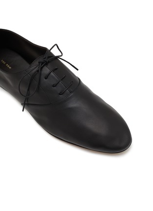 Detail View - Click To Enlarge - THE ROW - Awar Lace Up Leather Derby Shoes