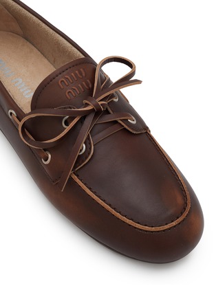 Detail View - Click To Enlarge - MIU MIU - Leather Boat Shoes