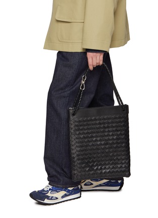 Figure View - Click To Enlarge - BOTTEGA VENETA - Andiamo Messenger Avenue Leather Bag