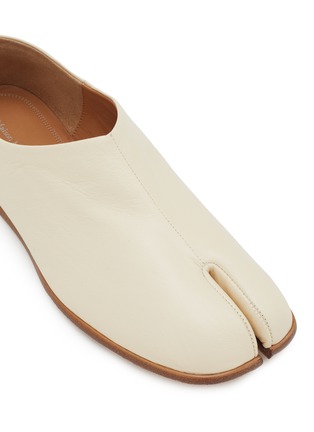 Detail View - Click To Enlarge - MAISON MARGIELA - Tabi Leather Babouche Flats