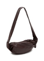 LEMAIRE Soft Croissant ショルダーバッグ ブラウン LEMAIRE Small Soft Croissant Shoulder Bag | Brown | FARFETCH